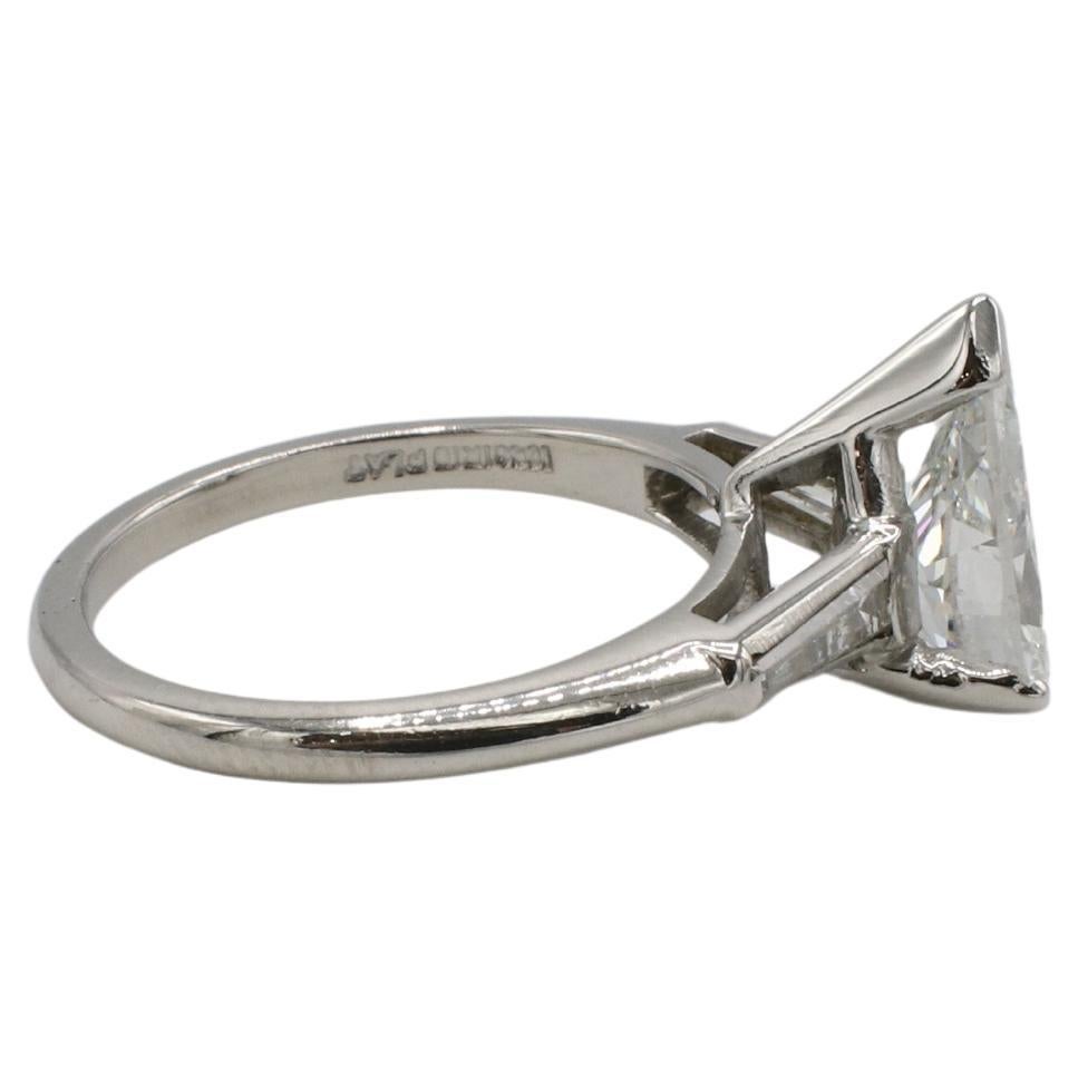Anillo de compromiso de diamantes naturales con certificado GIA de 1,63 quilates G SI1 en forma de pera Moderno en venta