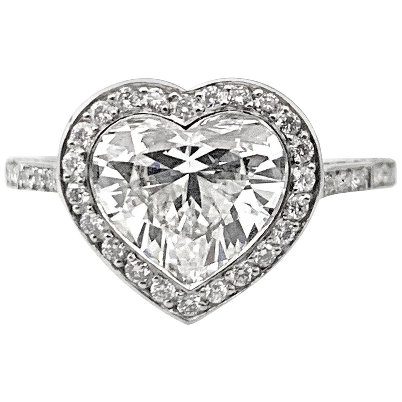 GIA Certified 1.63 Carat Heart Shaped Diamond 18K Gold Ring For Sale 2