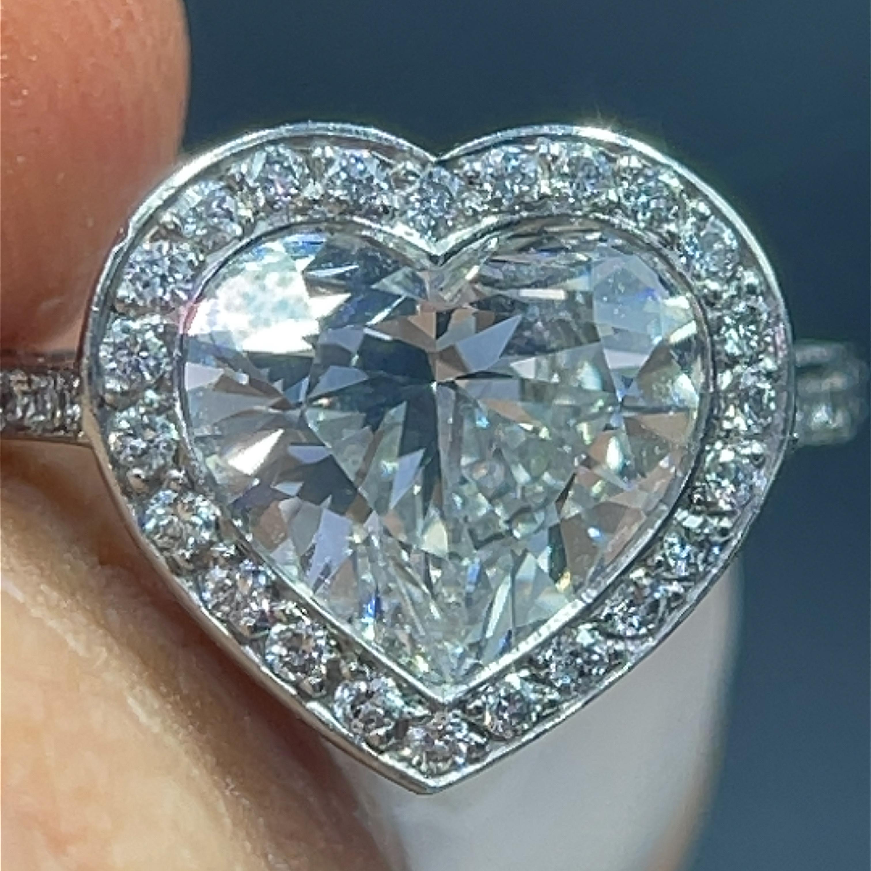 GIA Certified 1.63 Carat Heart Shaped Diamond 18K Gold Ring For Sale 3