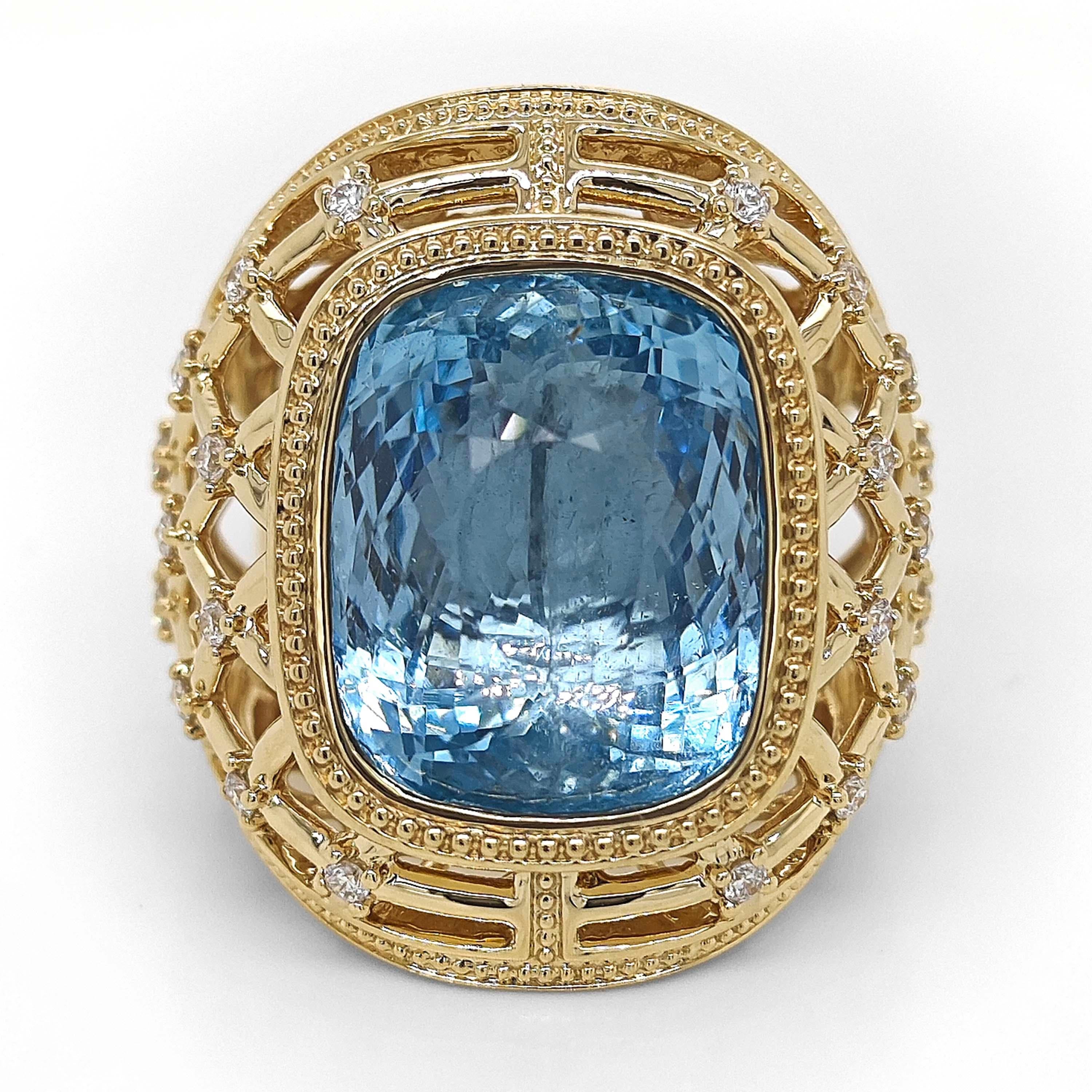 Antique Cushion Cut GIA Certified 16.42 Carat Aquamarine and White Diamond Yellow Gold Ring For Sale
