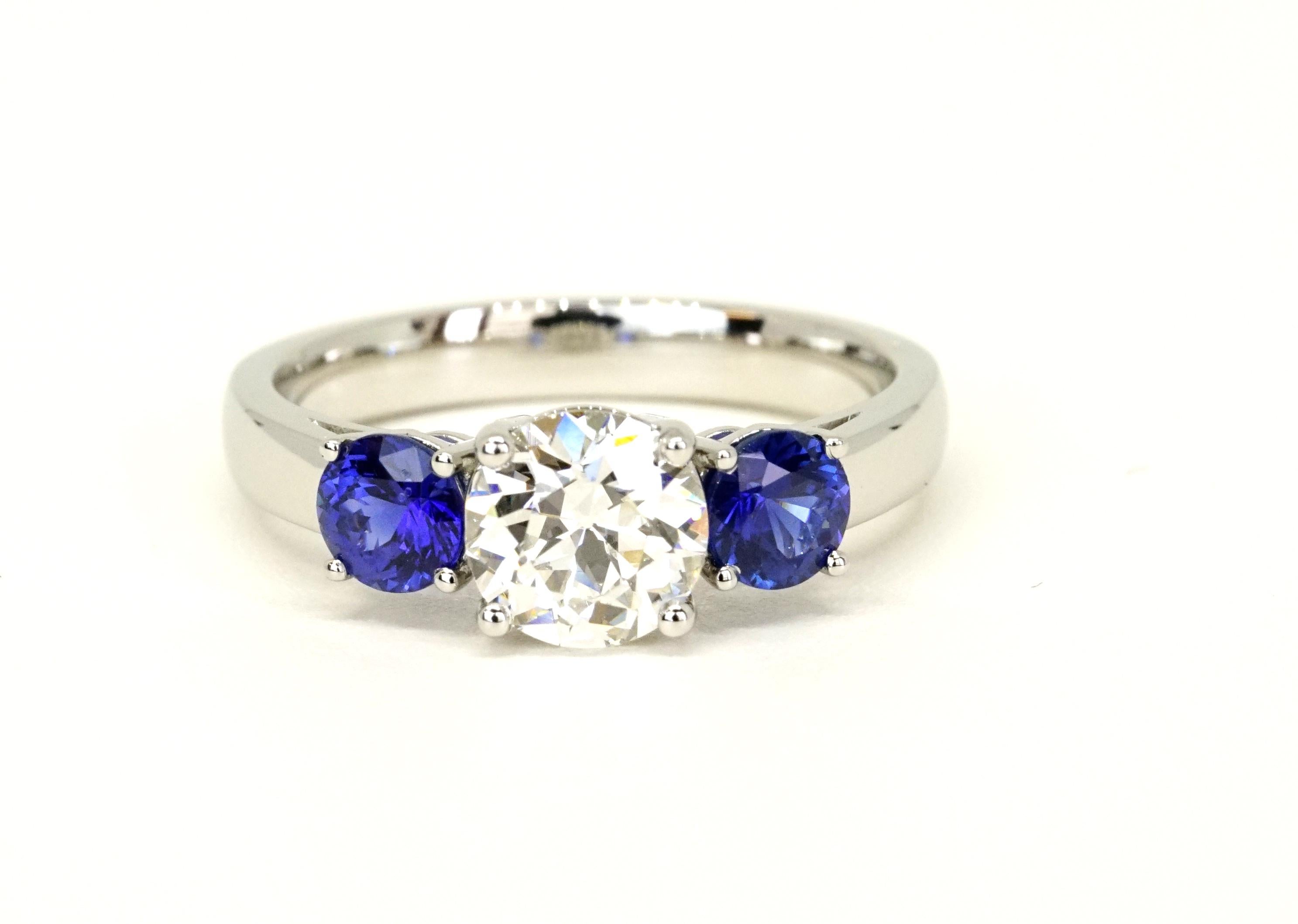 Modern GIA Certified 1.65 Carats Old European Cut Diamond and Sapphires Ring For Sale