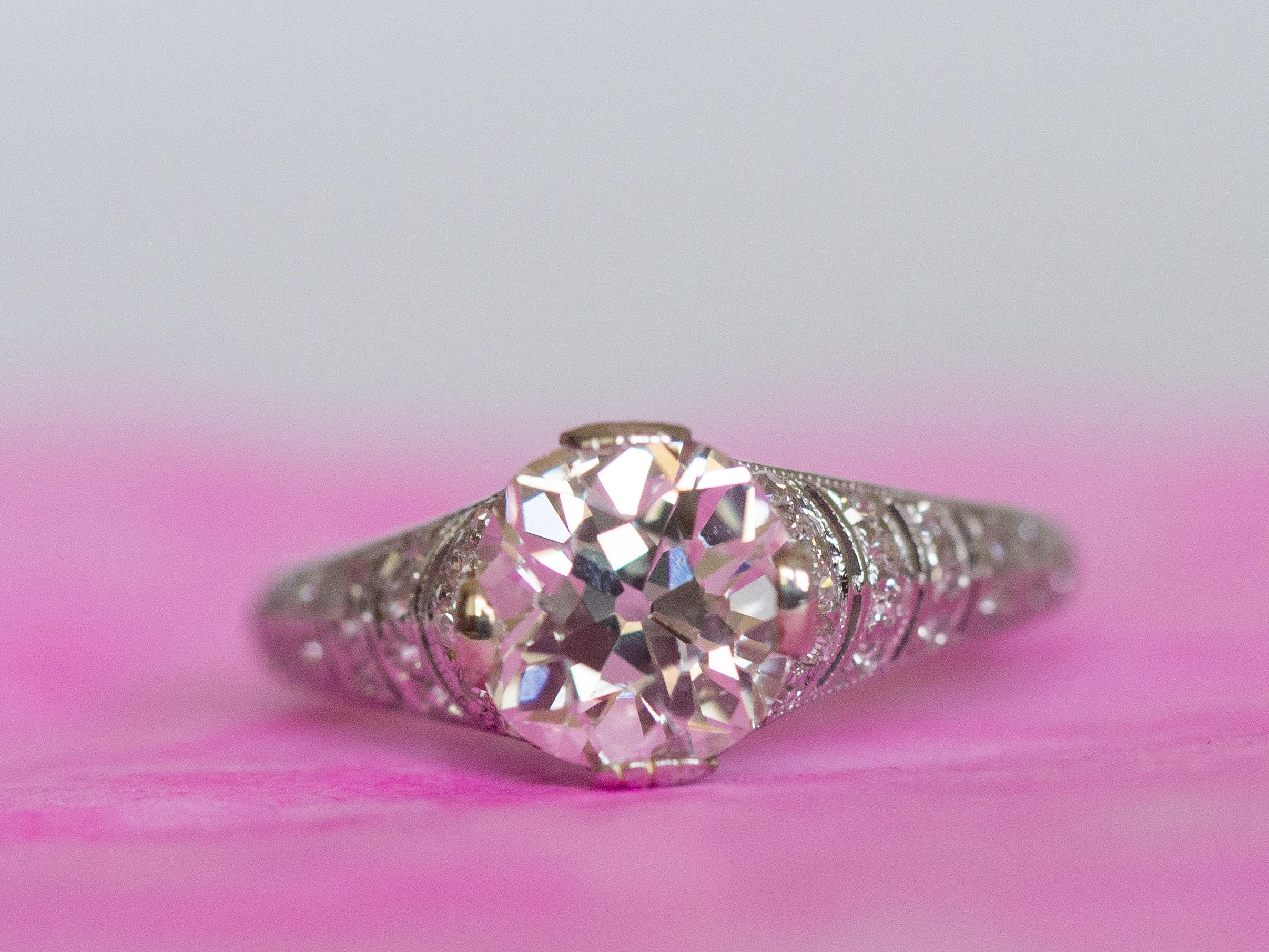 GIA Certified 1.67 Carat Diamond Platinum Engagement Ring For Sale 2