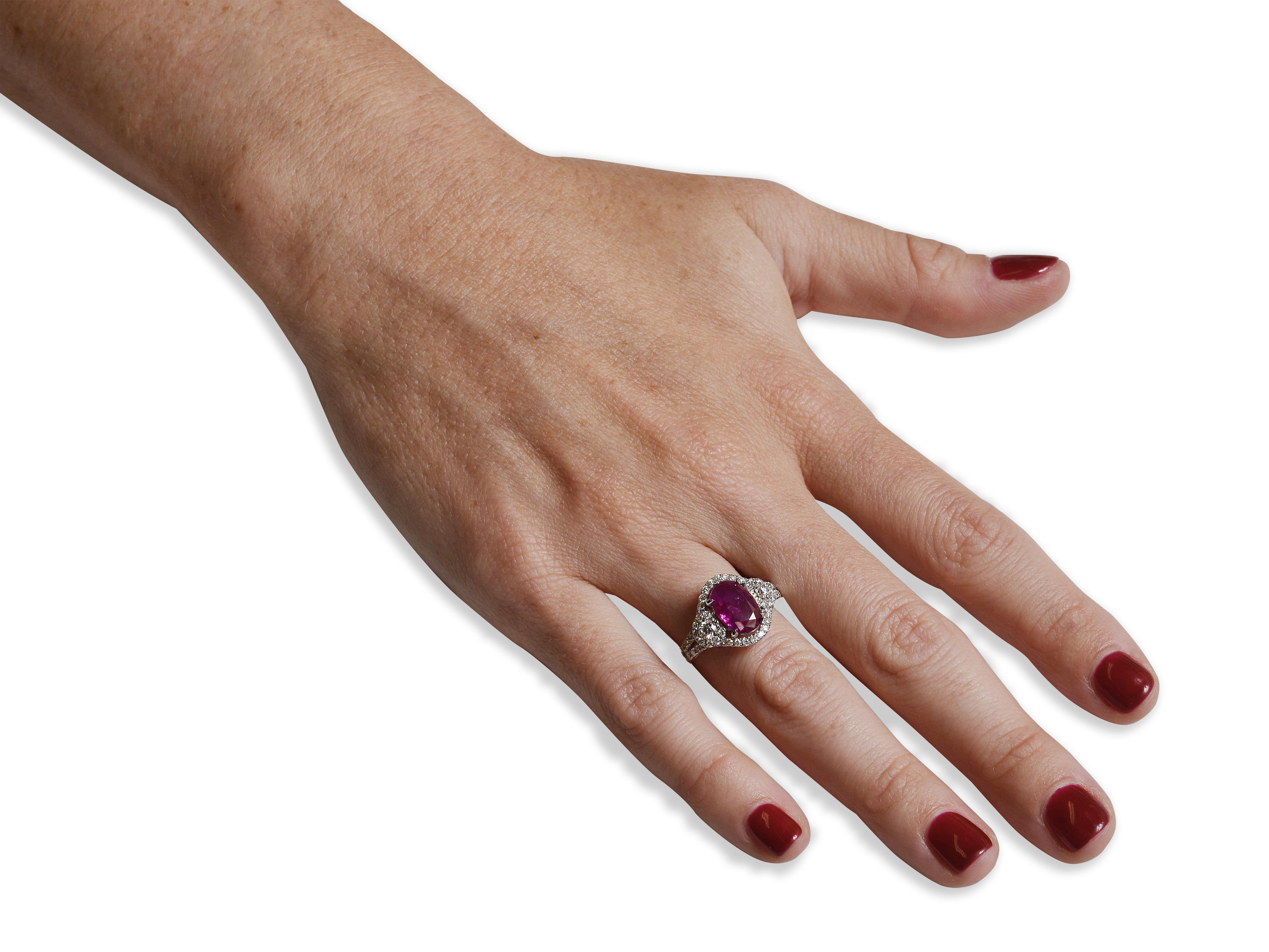 Contemporary GIA Report Certified 1.67 Carat Unheated Burmese Ruby Ring For Sale