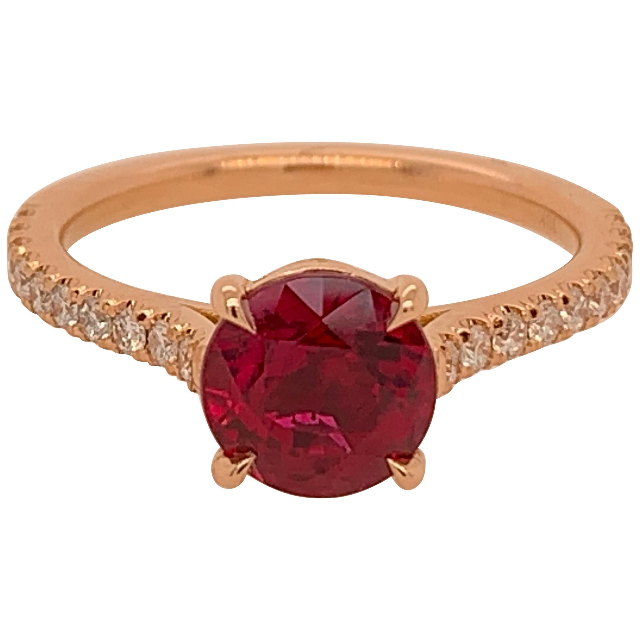 Bague de fiançailles en or rose certifiée GIA de 1,68 carat de rubis rond et brillant naturel