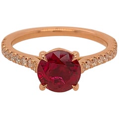 Anillo de compromiso de oro rosa con rubí brillante redondo natural certificado por GIA de 1,68 quilates
