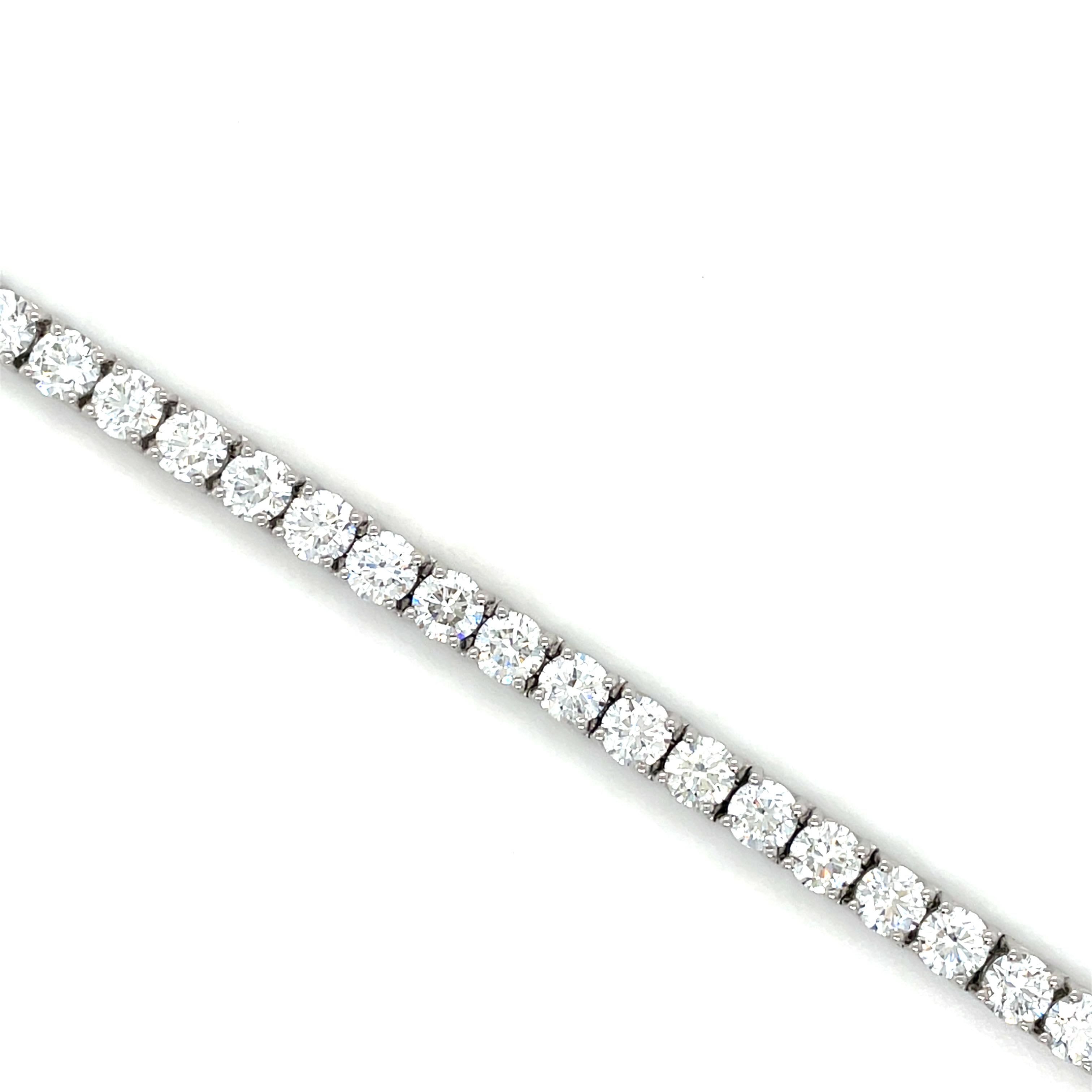 Brilliant Cut GIA Certified, 16.80 Carats Diamond Tennis Bracelet