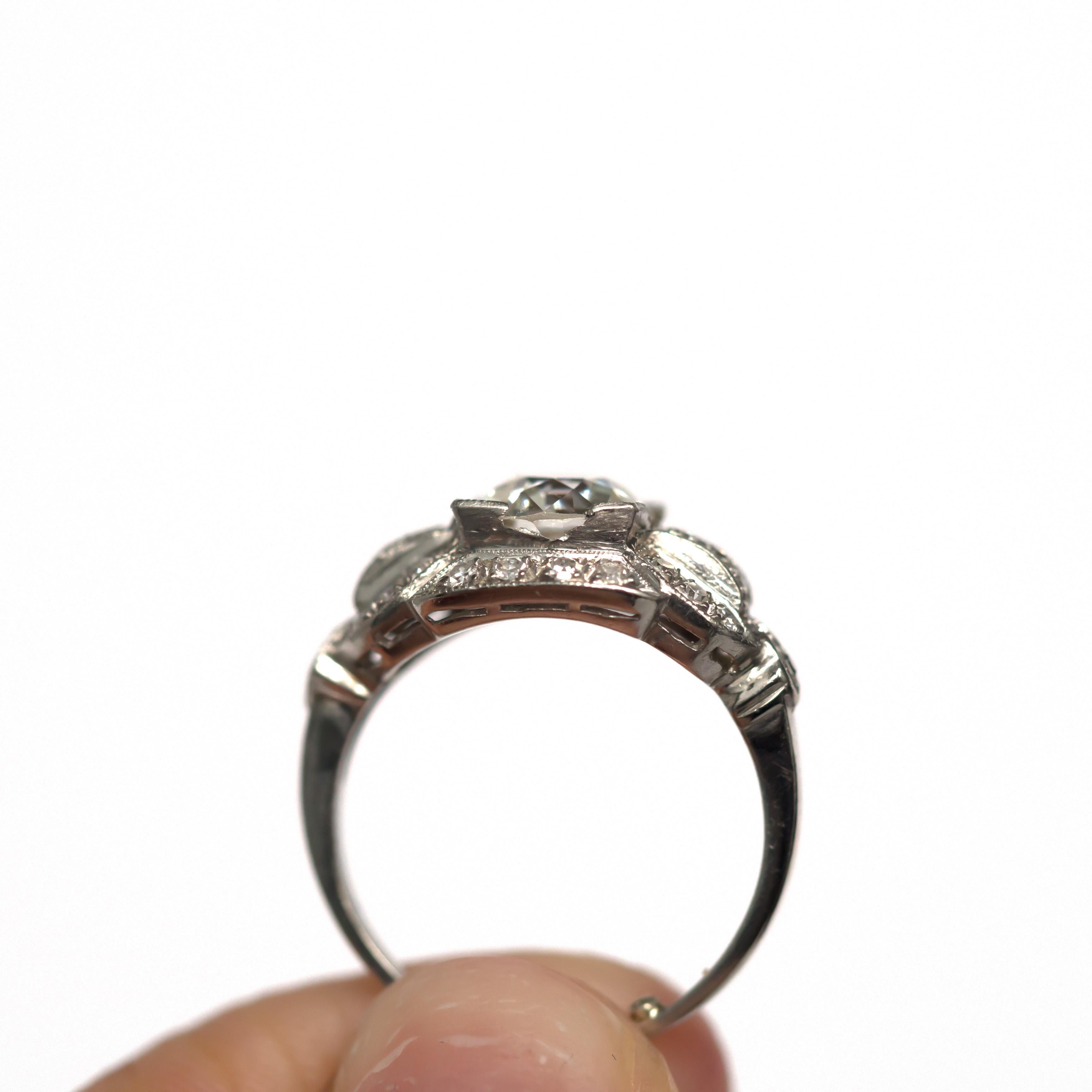Women's or Men's GIA Certified 1.69 Carat Diamond Platinum Engagement Ring For Sale