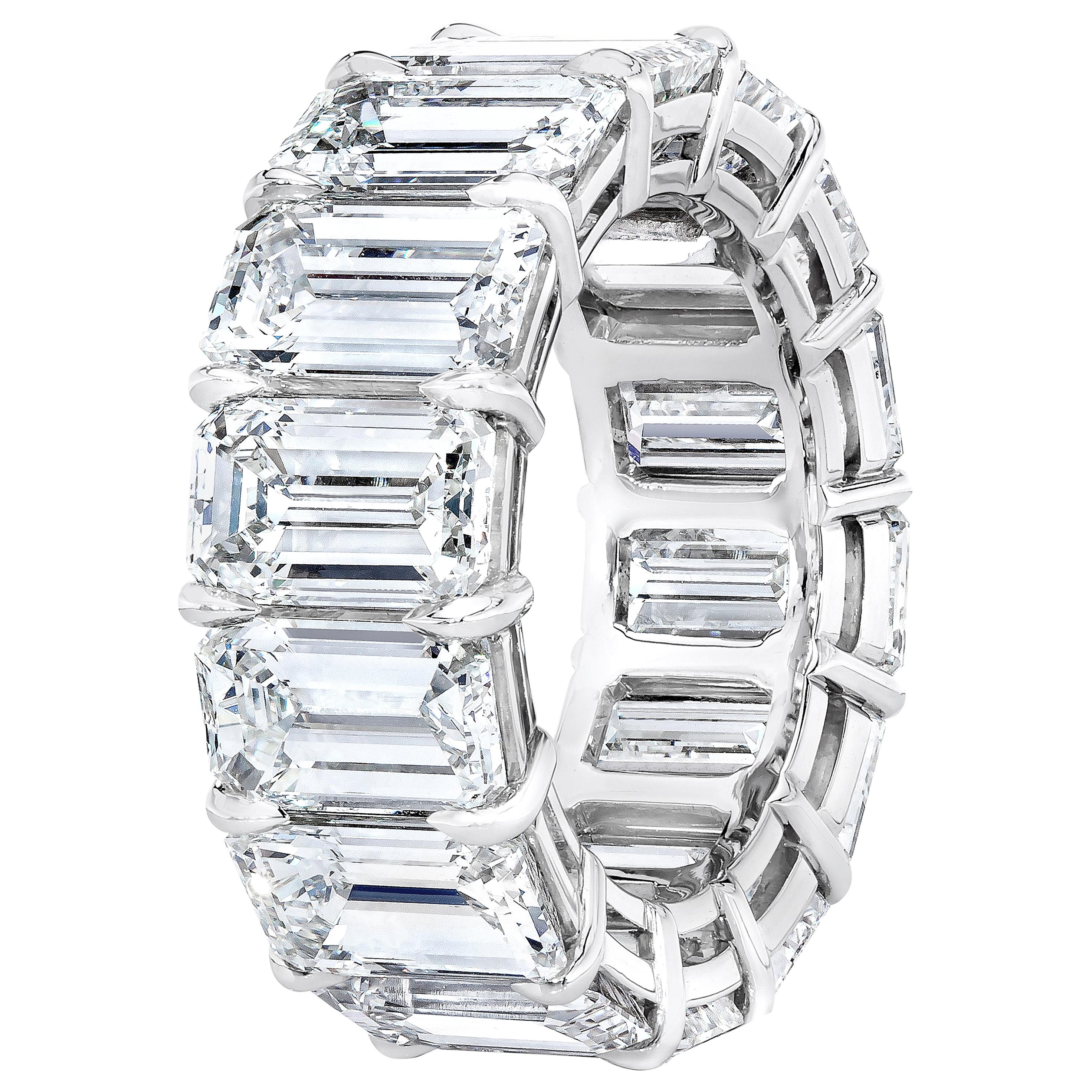 GIA zertifiziert 16::98 Karat Smaragdschliff Diamant Eternity Band Ring