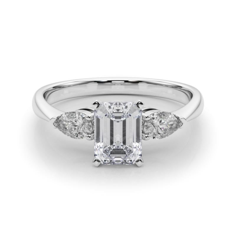 GIA Certified 1.7 Carat Emerald East-West Three-Stone Platinum Diamond Ring (bague à trois pierres en platine)