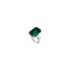 GIA Certified 17 Carat Natural Green Emerald Minor Oil Diamond Platinum Ring