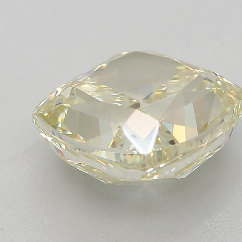 GIA Certified 1.70 Carat Fancy Brownish Greenish Yellow VVS2 Clarity Diamond In New Condition For Sale In บางรัก, TH