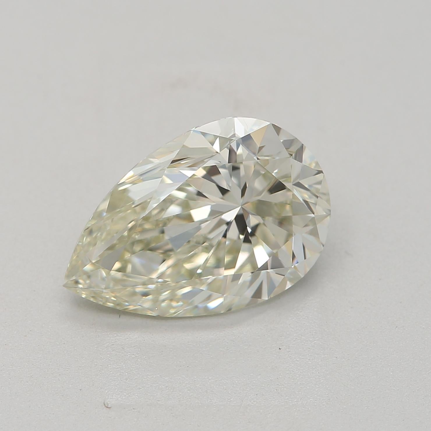 GIA Certified 1.70 Carat Light Green Yellow VS2 Clarity Diamond In New Condition For Sale In บางรัก, TH