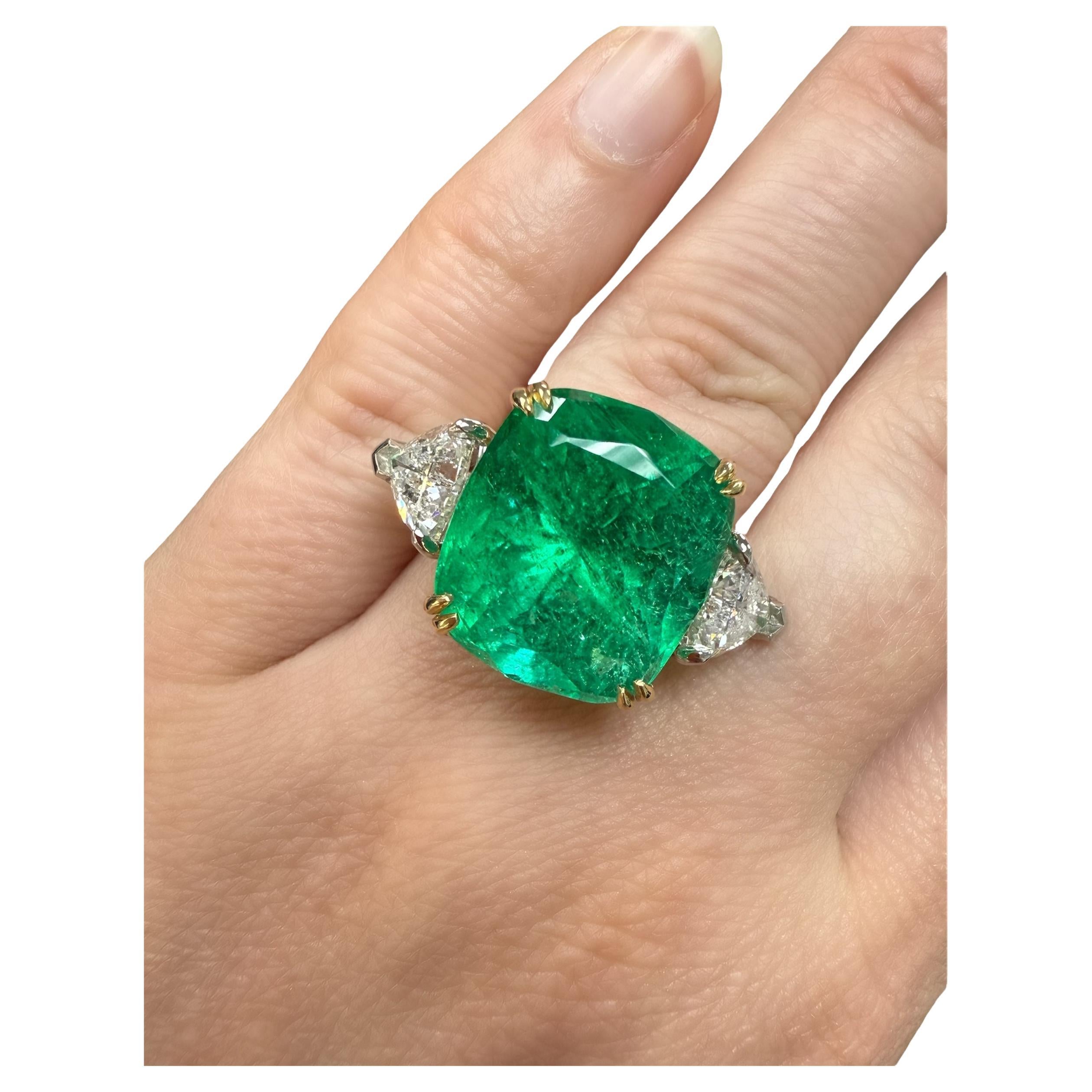 GIA Certified 17.02 Carat Colombian Emerald and Diamond Ring For Sale