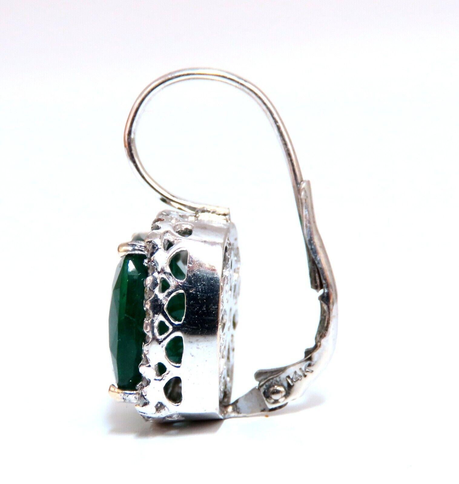 GIA-zertifizierte 17,05 Karat natürliche Smaragde Diamant-Ohrringe 18 Karat Cluster-Halo-Ohrringe mit Halo im Angebot 1