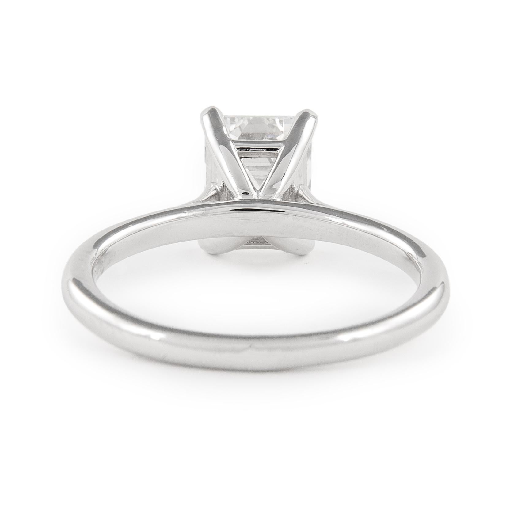 Women's GIA Certified 1.70ct Emerald Cut I VS1 Diamond Engagement Ring White Gold For Sale