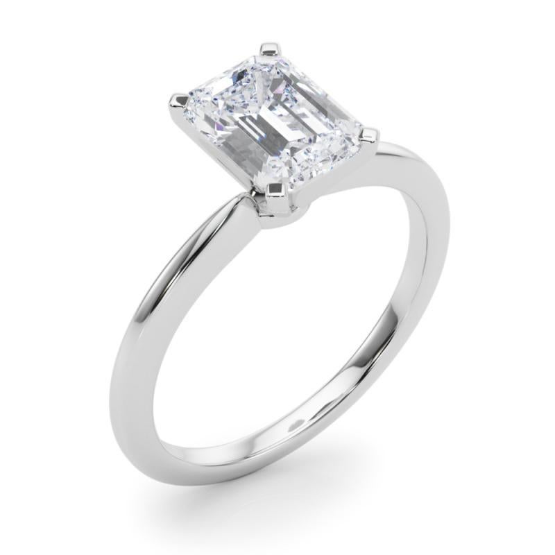 Donna GIA Certified 1,71 Carat Emerald Prong Set Solitaire Platinum Diamond Ring in vendita