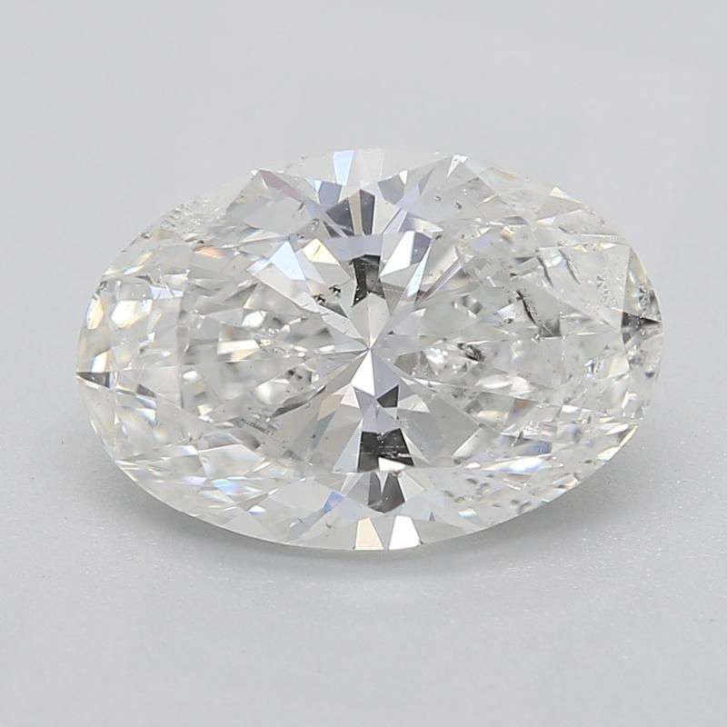 Entdecken Sie einen atemberaubenden Diamantring mit einem bezaubernden Design und einem ovalen Diamanten mit einem Gewicht von 1.72. Mit der Einstufung H mit SI2 strahlt dieser exquisite Diamant in brillantem Glanz und Reinheit. Dieses bezaubernde