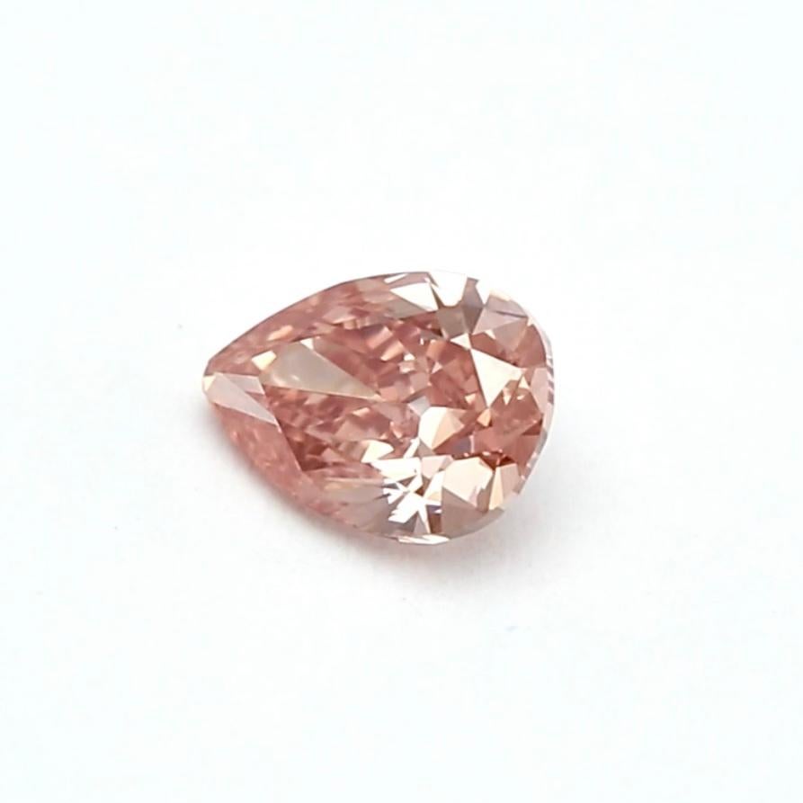 Women's or Men's GIA Certified - 1.72 Carats Fancy Intense Orangy Pink Diamond For Sale