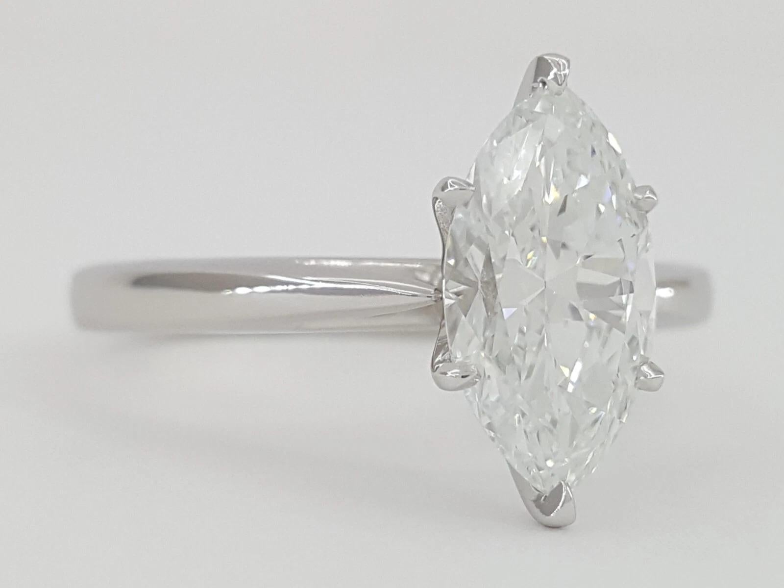 Contemporain Bague solitaire à diamant Marquise Brilliante certifiée GIA de 1,72 ct en vente