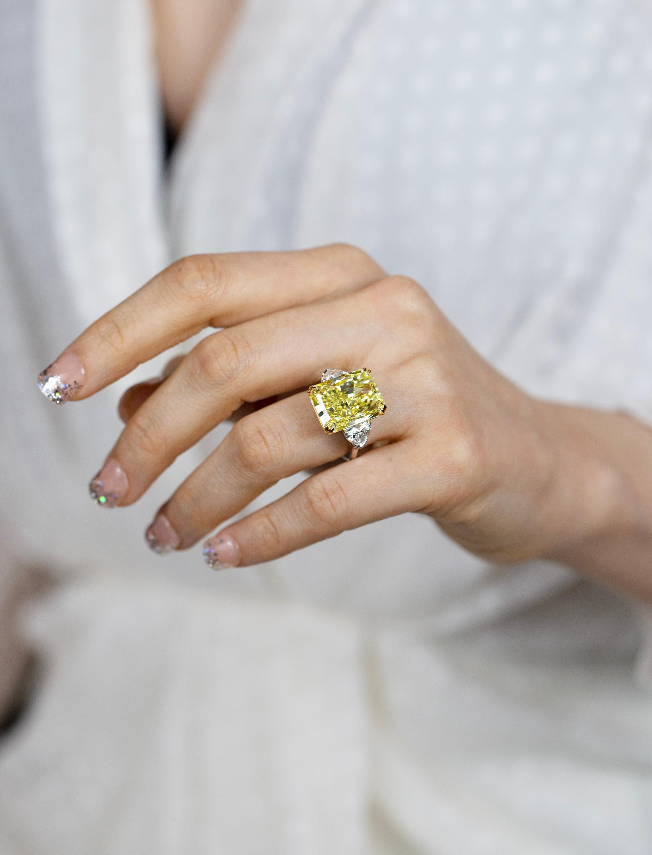 Women's GIA Certified 17.25 Carat Intense Yellow Diamond Three-Stone Engagement Ring For Sale