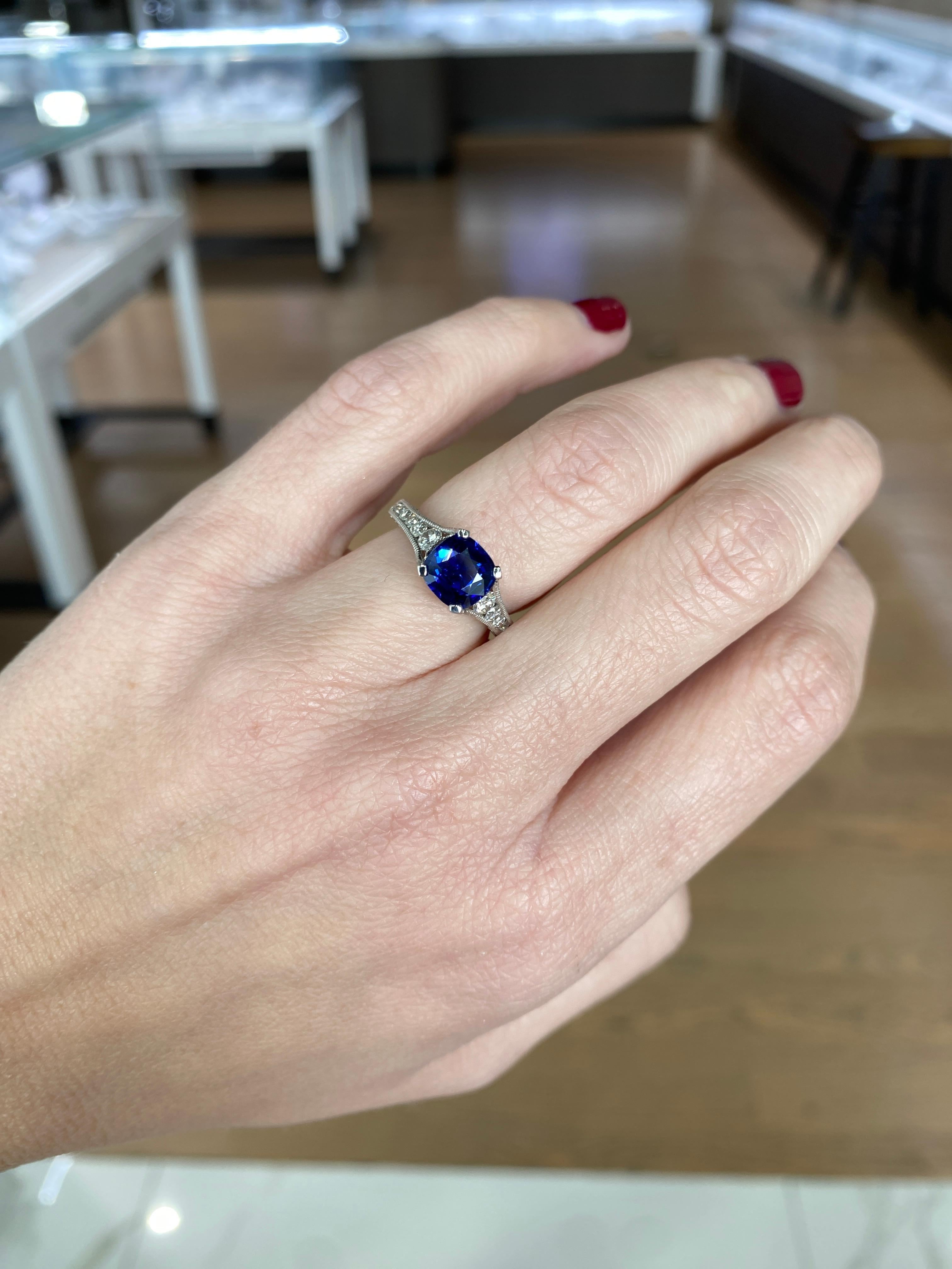 Women's or Men's GIA Certified 1.74 Carat Cushion Cut Ceylon Sapphire & Diamond Ring For Sale