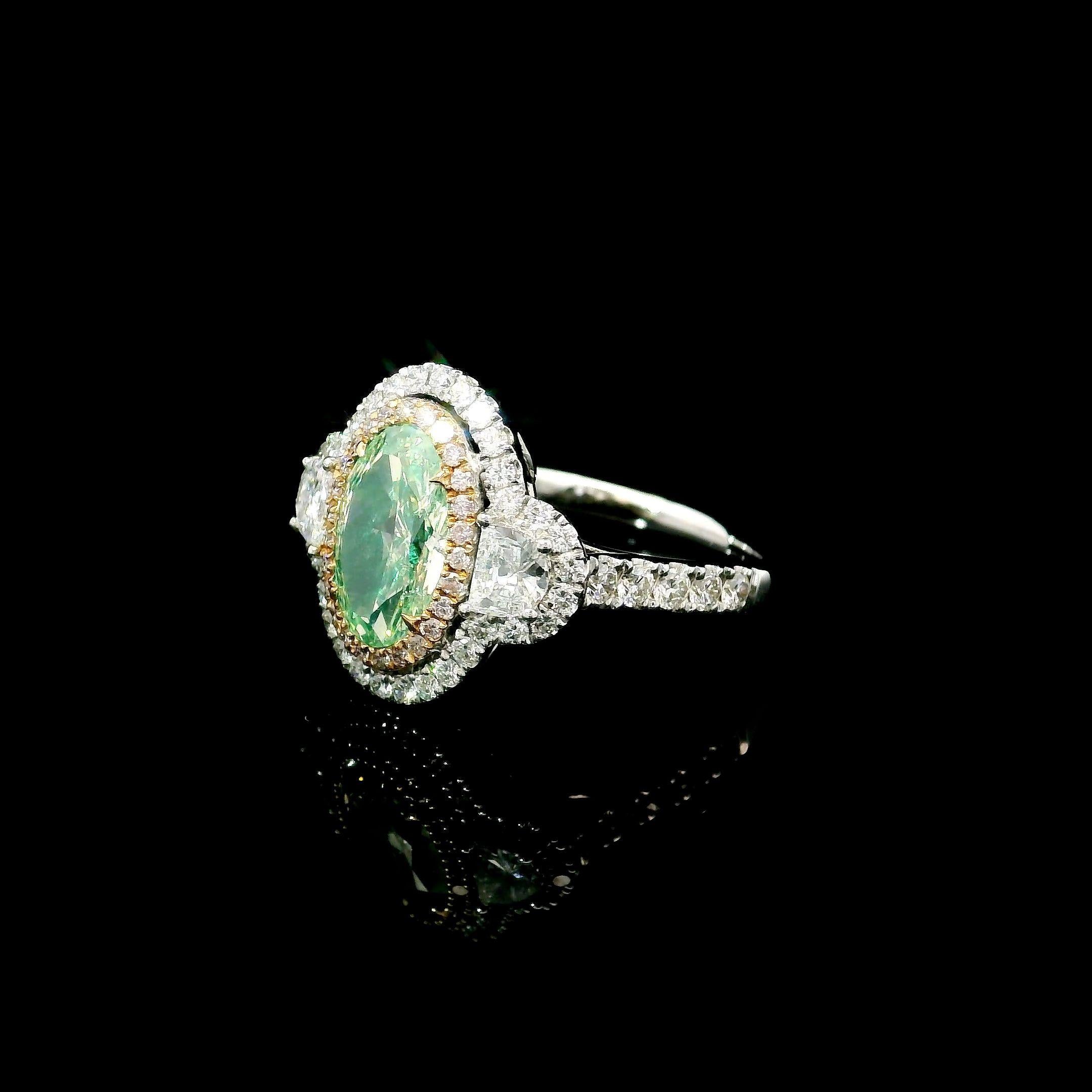 Anello con diamante certificato GIA da 1,74 carati, di colore giallo chiaro e verdastro, purezza SI2 In condizioni Nuovo in vendita a บางรัก, TH