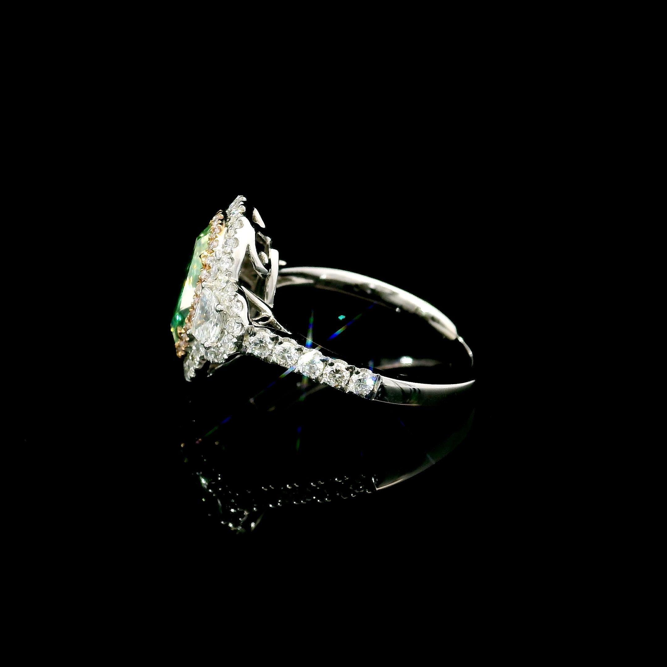 Anello con diamante certificato GIA da 1,74 carati, di colore giallo chiaro e verdastro, purezza SI2 in vendita 1