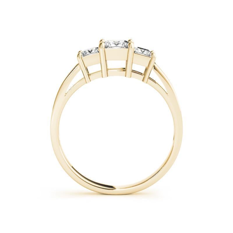 GIA Certified 1.74 Carat Princess Three-Stone Anniversary Diamond Ring (bague d'anniversaire à trois pierres) Neuf - En vente à New York, NY