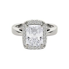 Bague en or blanc 18 carats certifiée GIA 1,74 carat Radiant Halo Antique