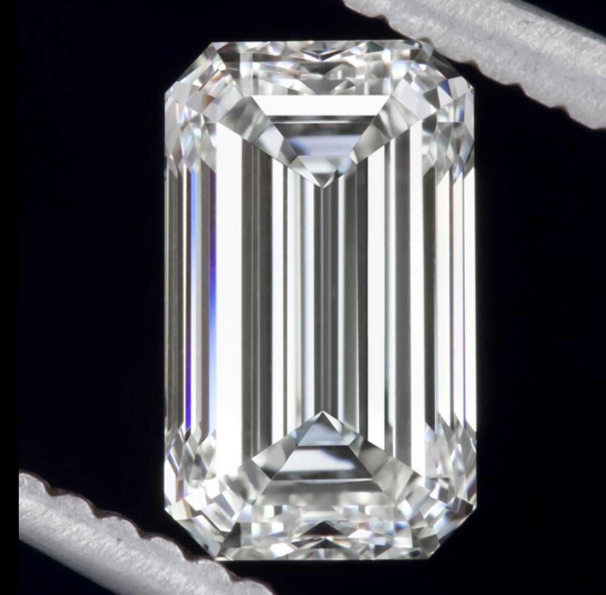 1.75 emerald cut diamond
