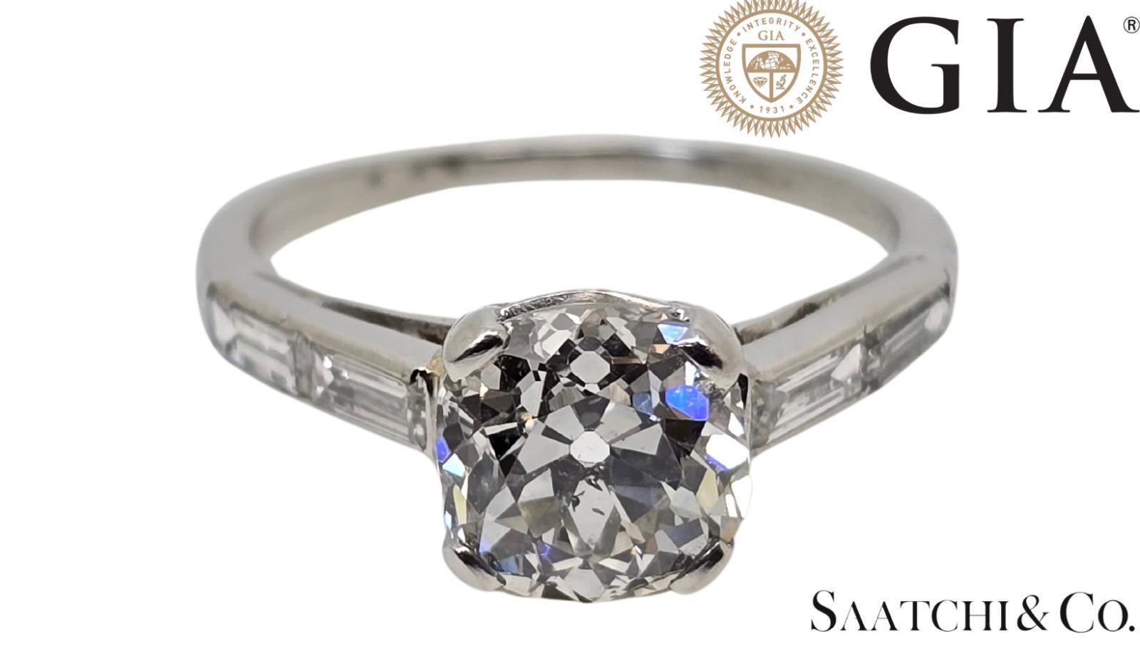 GIA zertifizierter natürlicher Diamantring

Metall Typ: 14K Weißgold
Gesamtgewicht des Artikels: 3,8 Gramm
Ringgröße: 5.5 (Größengerecht)
1:
Gewicht des natürlichen Diamanten: Zentrum 1,75 Ct. Seite 0,30 Ct.
Diamant Reinheitsgrad: