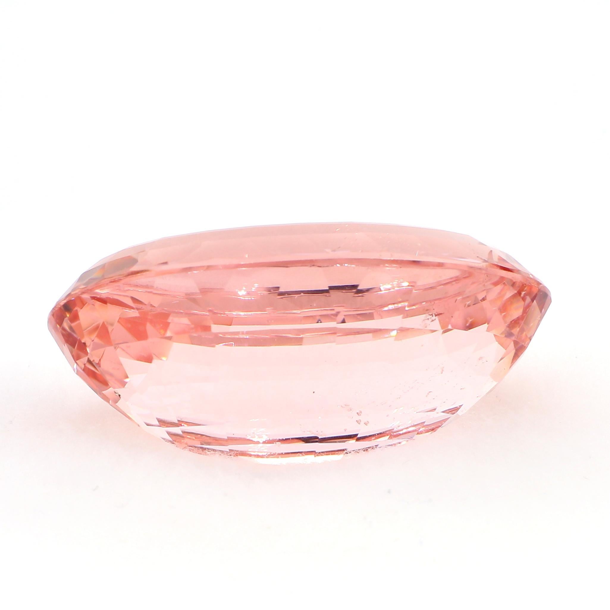 Collar Colgante Biselado Ovalado de Morganita Rosa Naranja Certificado GIA de 176 Quilates en venta 1