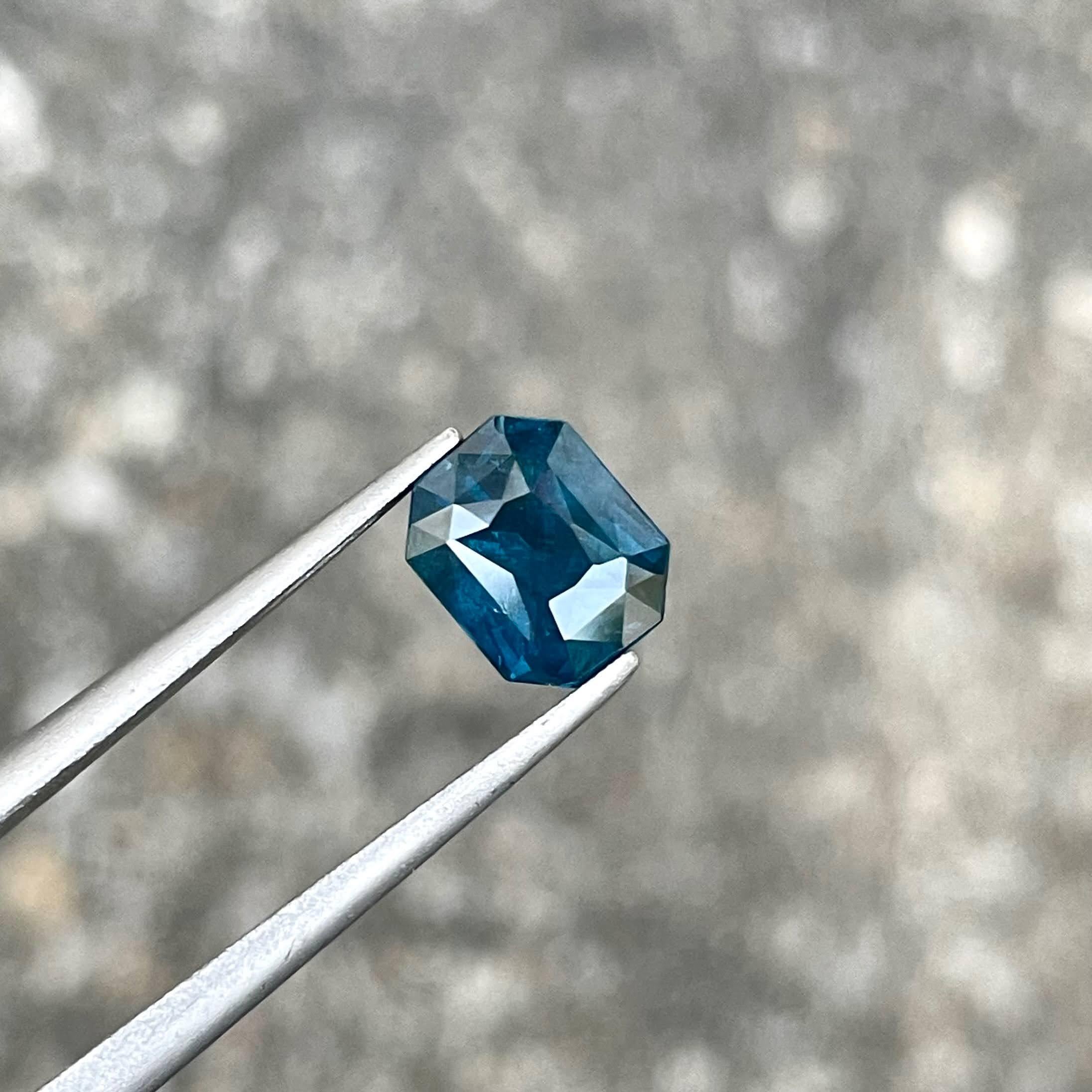 Modern GIA Certified 1.77 carats Cobalt Blue Spinel Stone Brilliant Cut Natural Gem For Sale