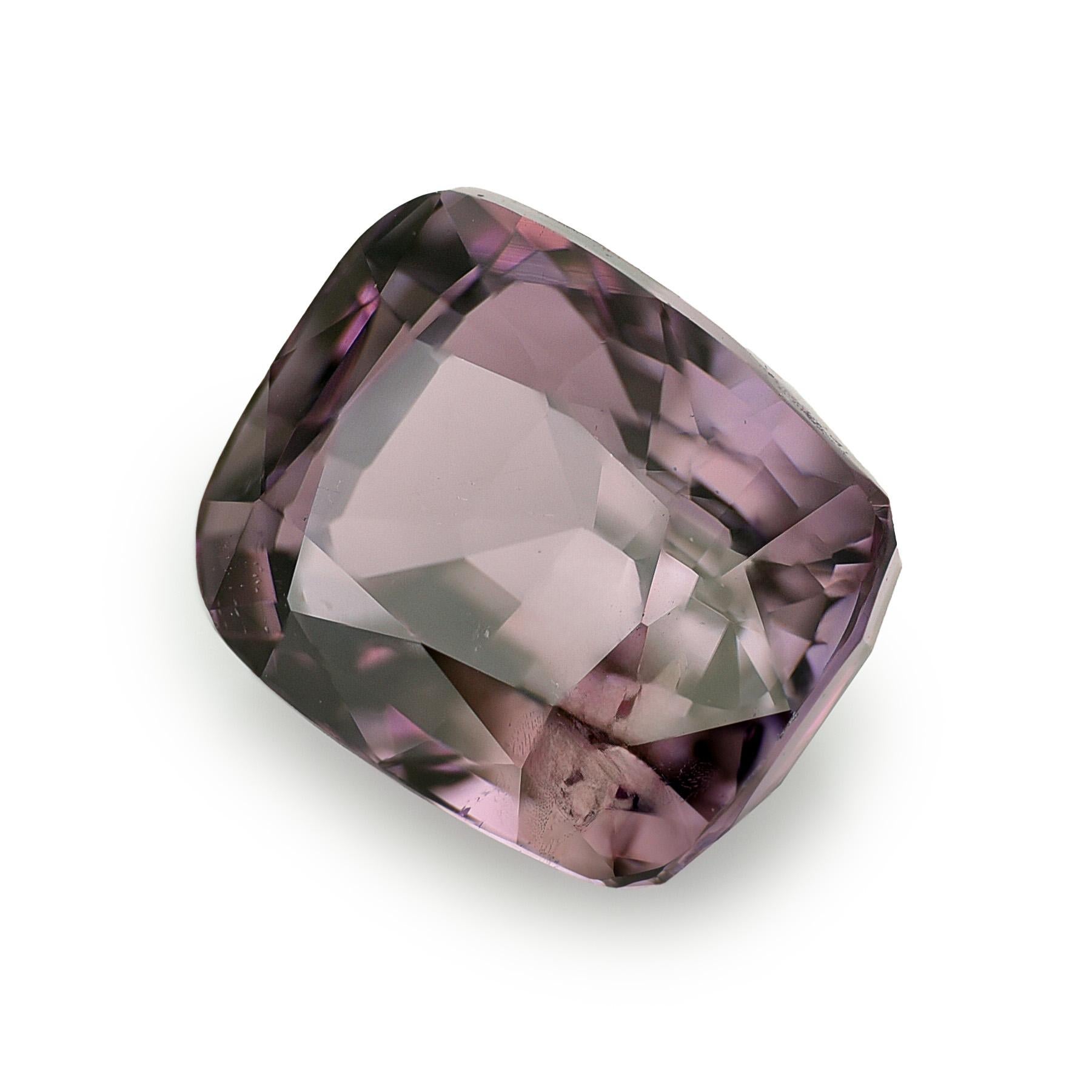 GIA Certified 1.77 Carats Color Changes Alexandrite In New Condition For Sale In Los Angeles, CA