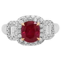 Bague en or 18 carats avec diamants et rubis de Birmanie taille coussin de 1,78 carat, certifié GIA, sans chaleur