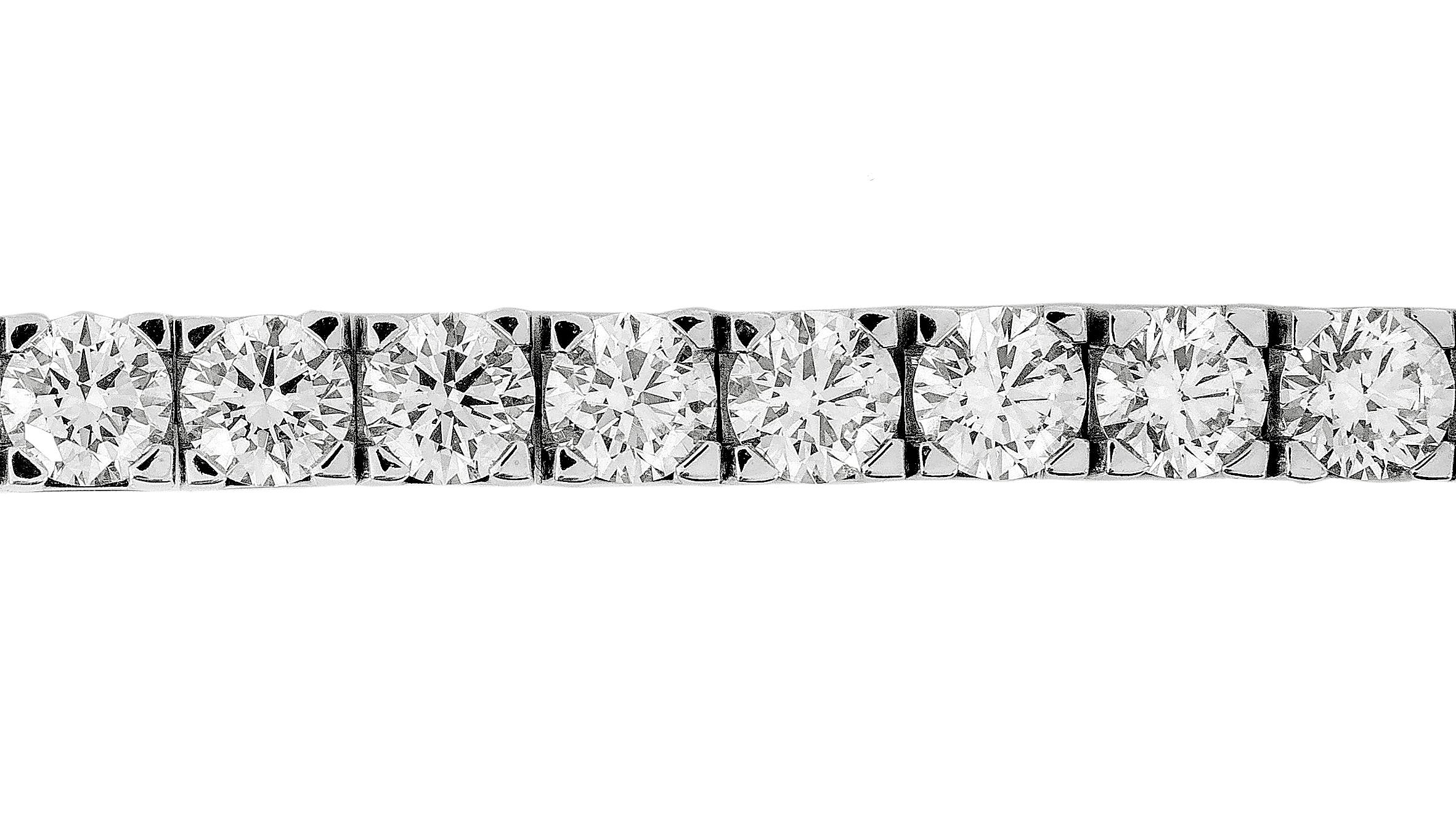 Moderne Bracelet tennis solitaire en or 18 carats taille brillant de 17,97 carats, certifié GIA  en vente