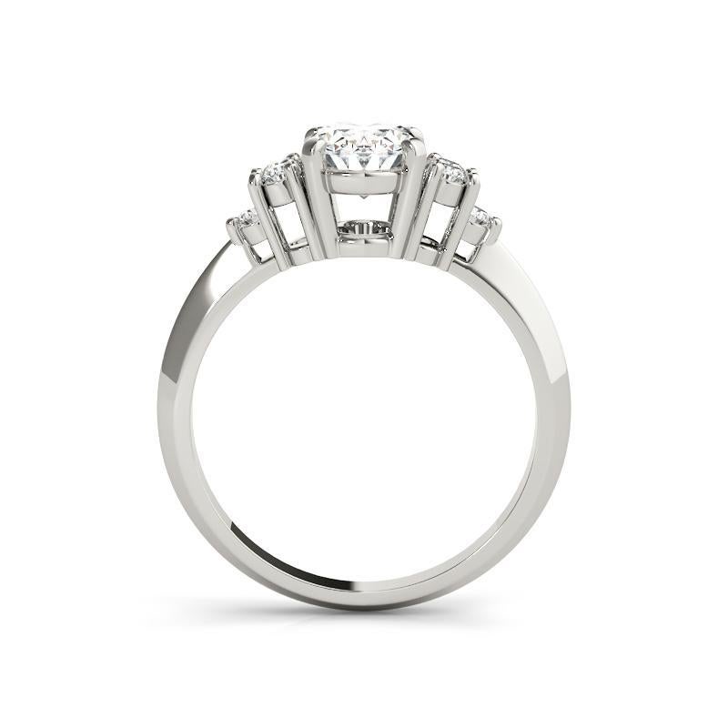 GIA Certified 1.7ct Oval Solitaire & Cluster 3-Stone Diamond Ring In condizioni Nuovo in vendita a New York, NY