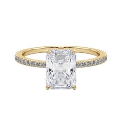 GIA Certified 1.8 Carati Radiant Halo Hidden Pave Band Diamond Ring
