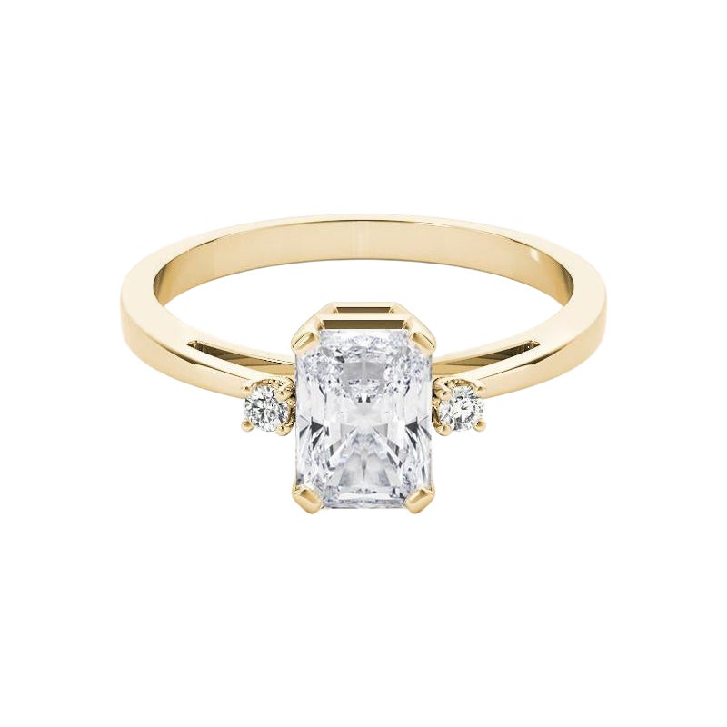 Anello con diamante radiante a tre pietre in oro giallo 18 carati certificato GIA da 1,8 carati