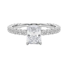 Anello di diamanti in platino a eternità parziale con radiante da 1.8 carati certificato GIA