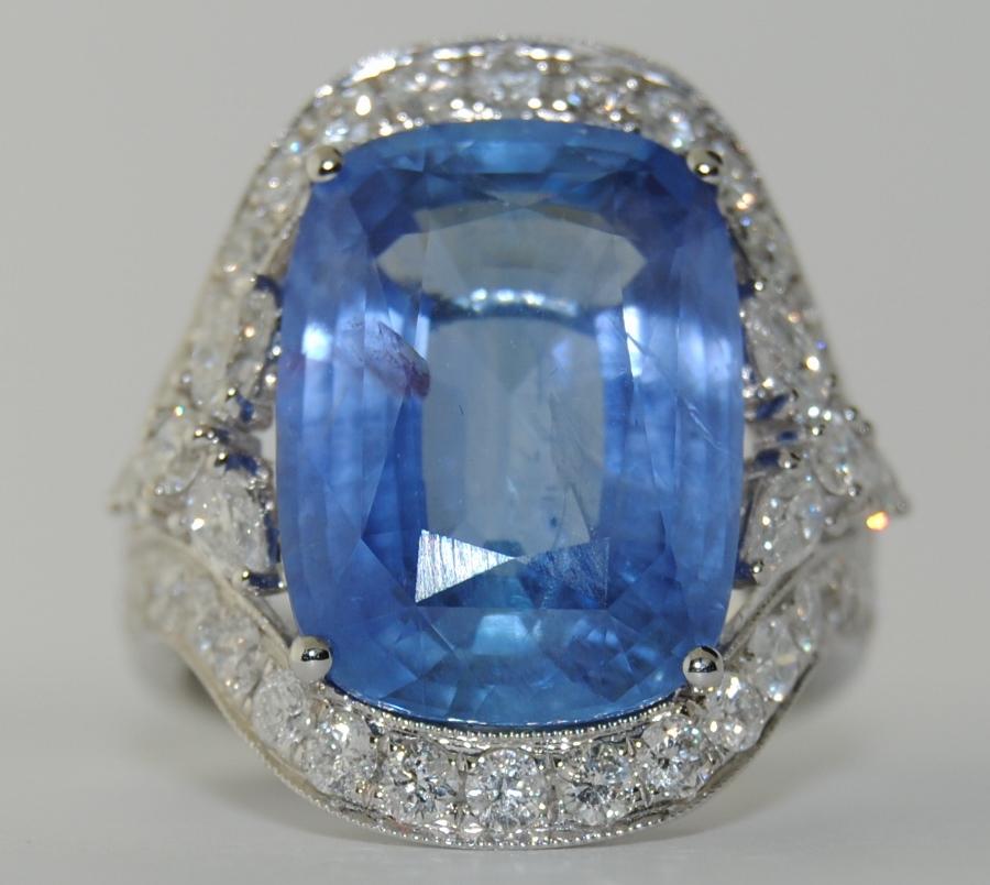 Cushion Cut GIA Certified 18 Karat White Gold Ring with Sapphire and Diamonds For Sale