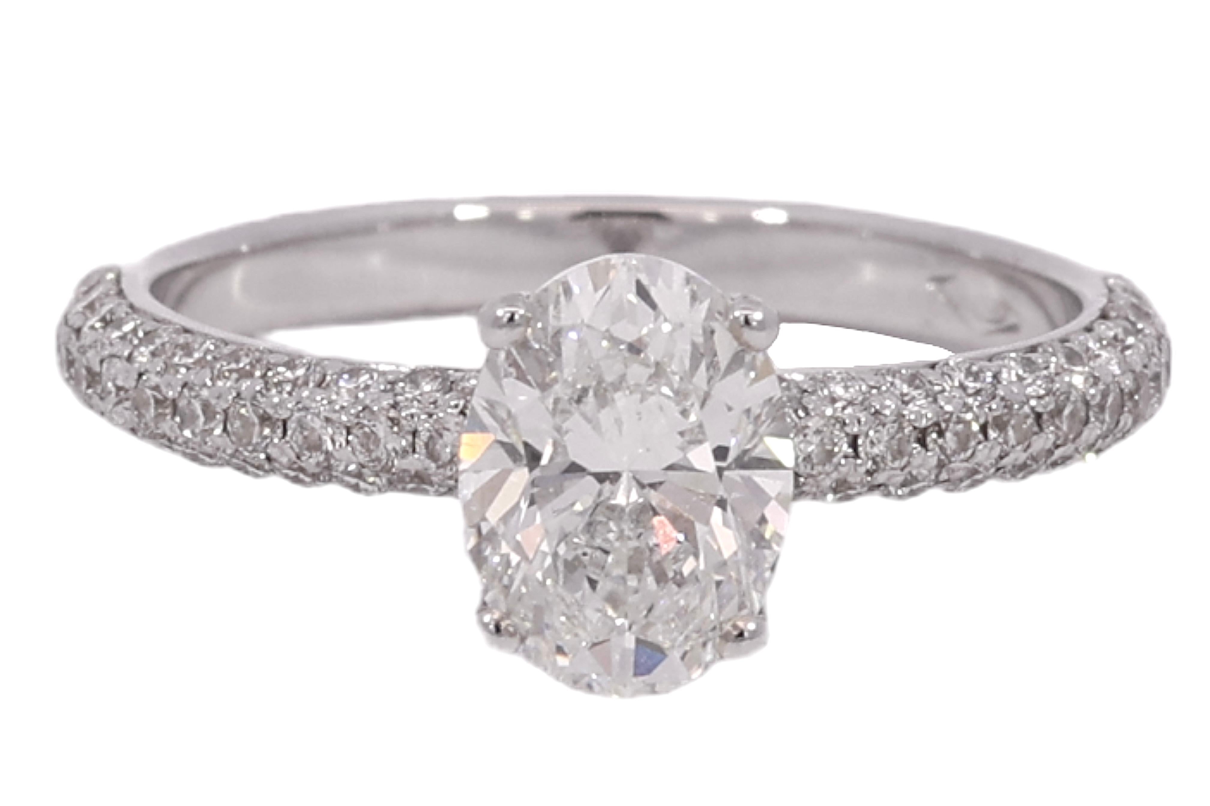 GIA Certified Magnificent 18 kt. White Gold Engagement Ring With 1 ct. F VS Centre Diamond and 0.70 ct. Surrounding Diamonds

Centre diamond: Oval shape diamond 1 ct. F Color and VS2 Clarity

Diamonds: Brilliant cut diamonds together approx. 0.70