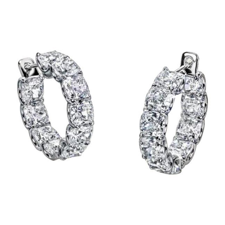 Boucles d
oreilles en diamant certifié GIA 18,0 carats taille coussin en vente