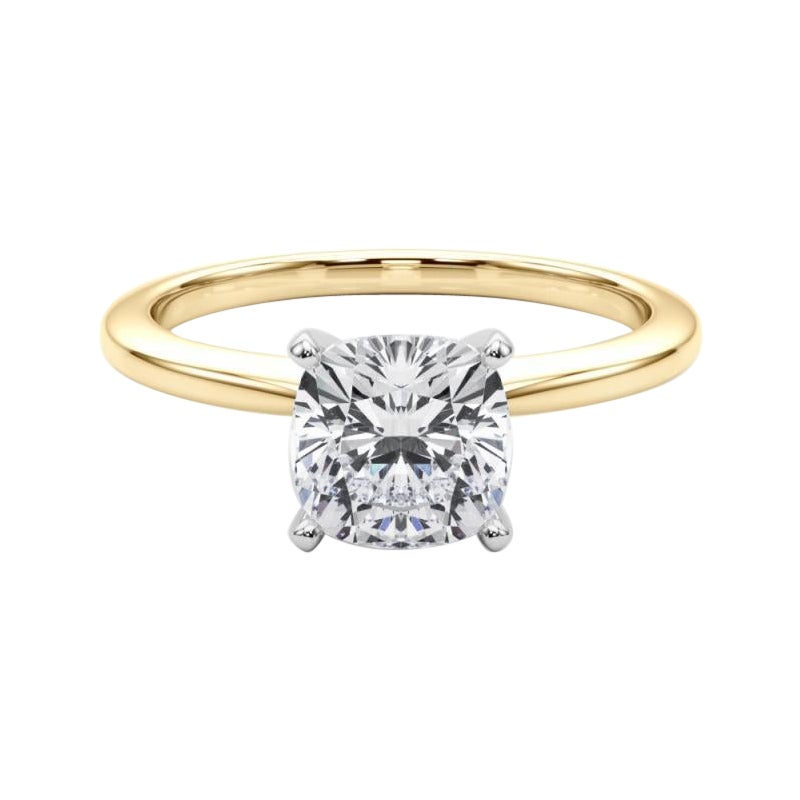 Anillo de diamantes solitario con garras y cojín de 1,80 quilates certificado por el GIA