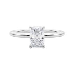GIA Certificato 1,80 Carati Hidden Halo Radiant  Anello con diamante