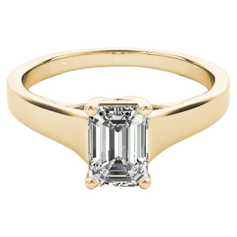 GIA Certified 1.80 Carat I VS1 Entwined Prong Cathedral Radiant Diamond Ring en vente