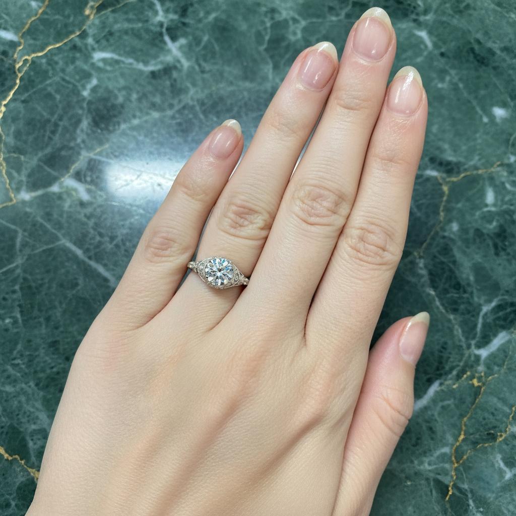 GIA-zertifizierter 1,80-Karat-Diamant-Verlobungsring mit altem europäischem Schliff in 14K Gold (Art déco) im Angebot