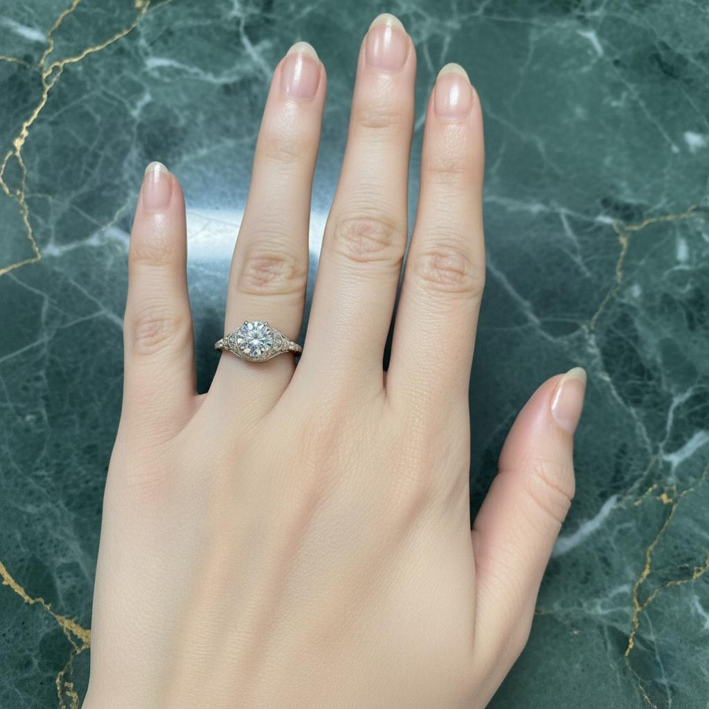 GIA-zertifizierter 1,80-Karat-Diamant-Verlobungsring mit altem europäischem Schliff in 14K Gold im Zustand „Neu“ im Angebot in Chicago, IL