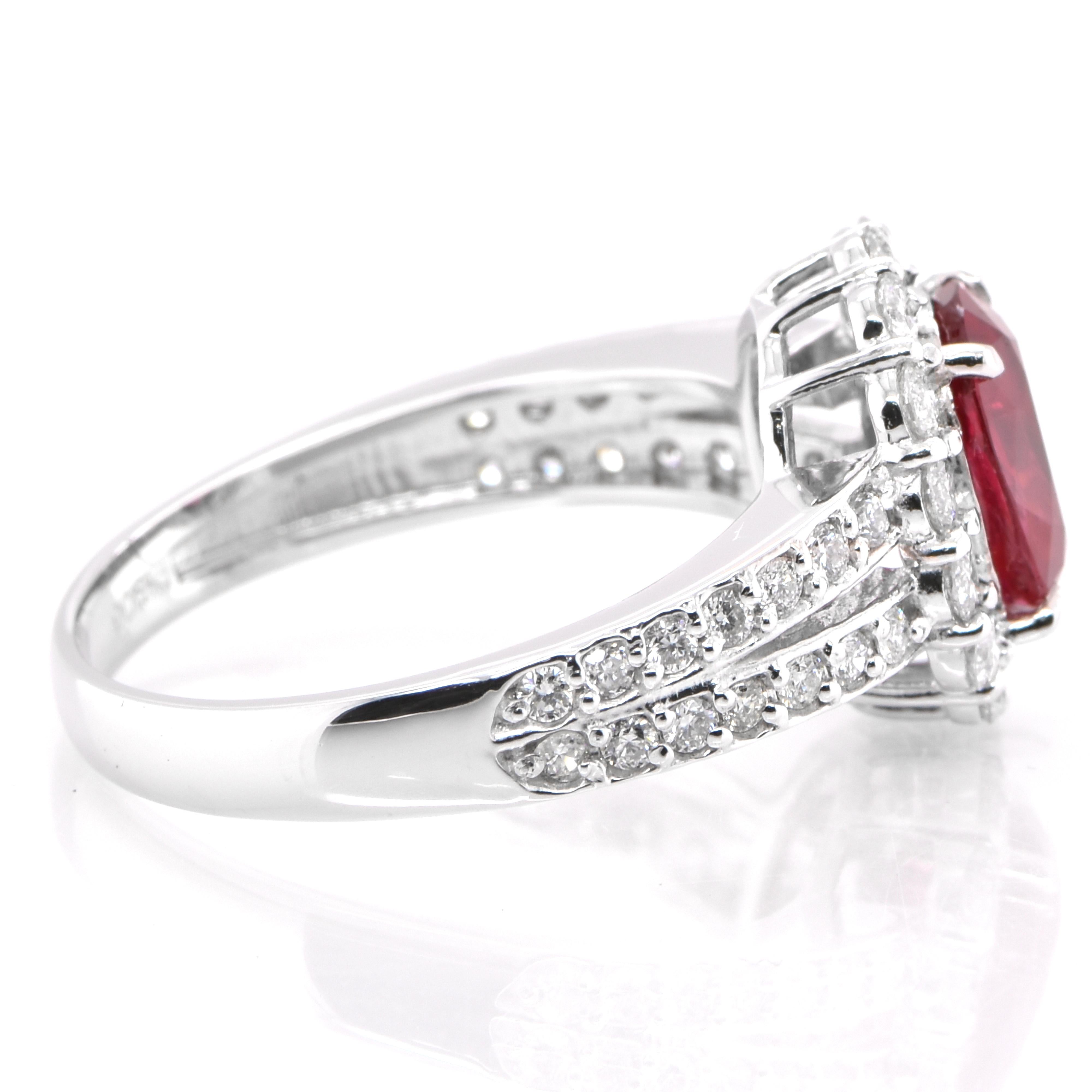GIA-zertifizierter 1,80 Karat Siam 'Thailand' Rubin-Ring aus Platin im Zustand „Neu“ in Tokyo, JP