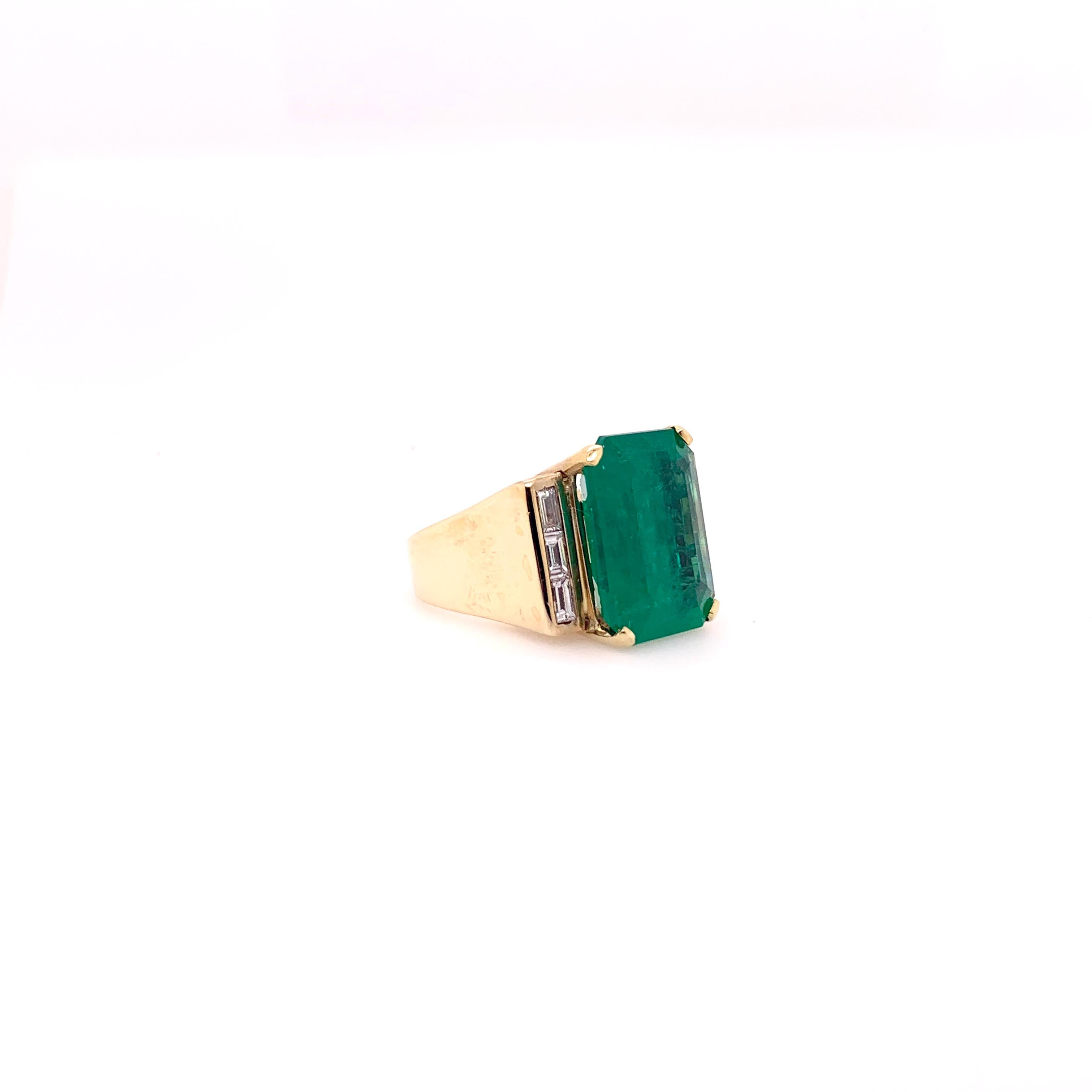 Contemporary GIA Certified 18.07 Carat Columbian Emerald Diamond Ring For Sale